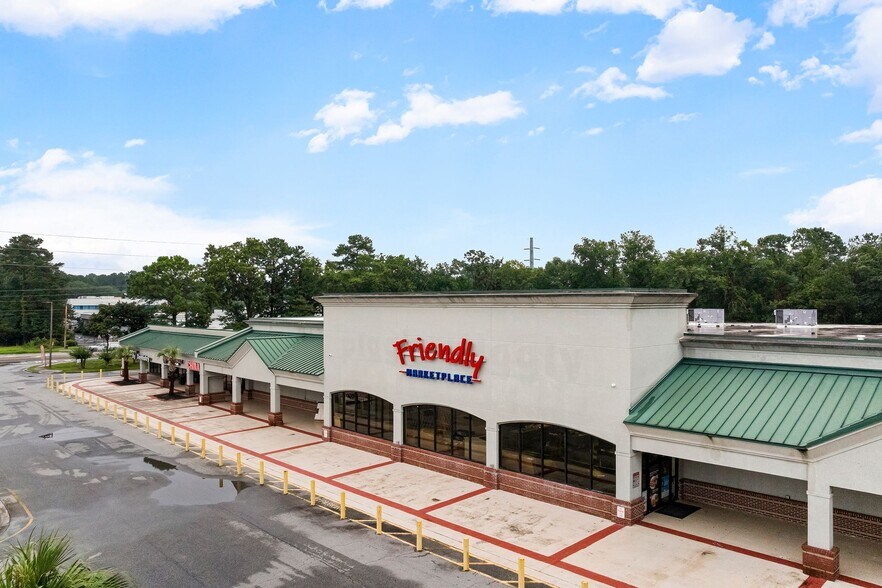 821 King George Blvd, Savannah, GA à louer - Photo de l’immeuble – Image 3 sur 50