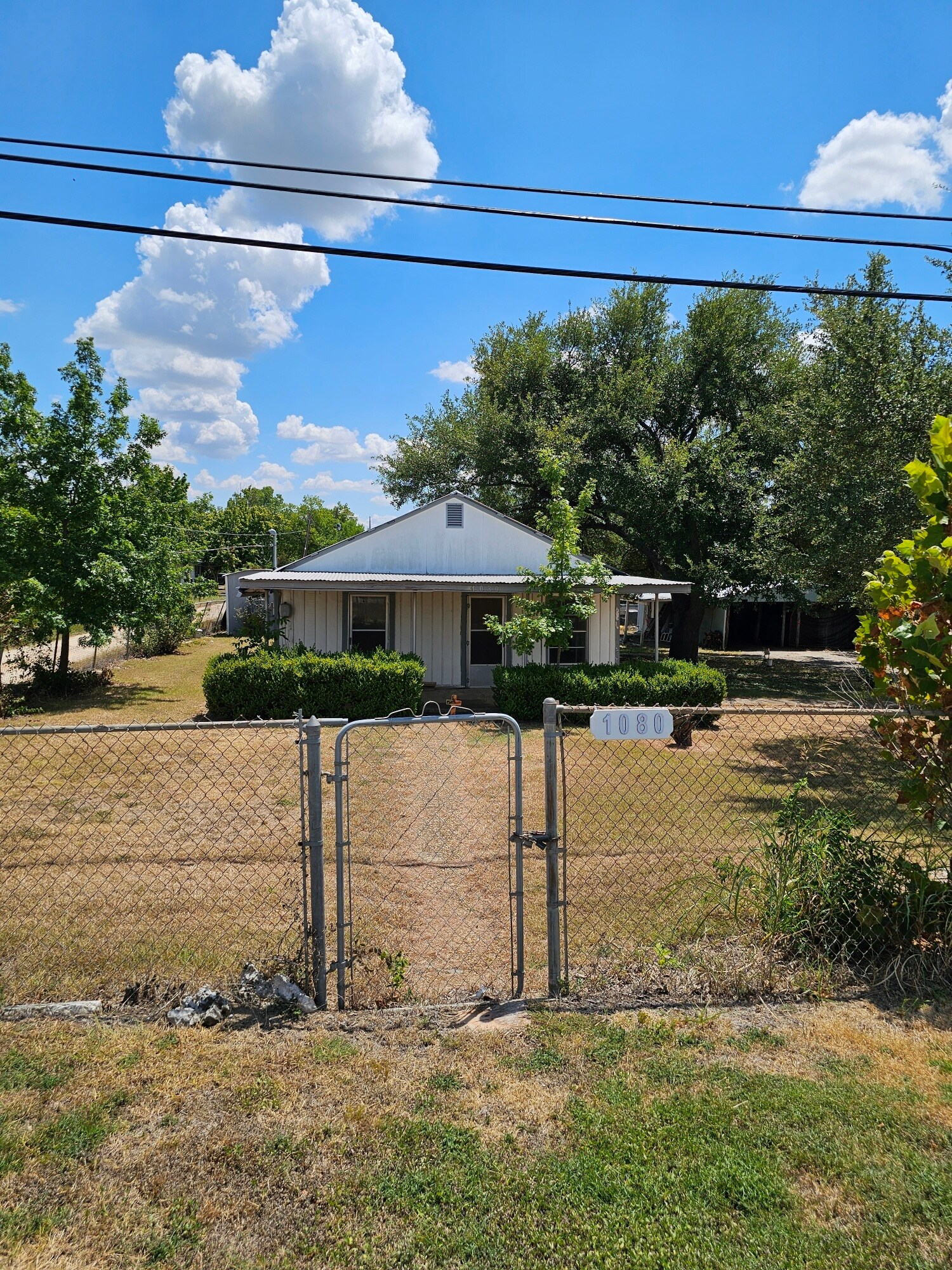 1080 W Goforth Rd, Buda, TX à vendre Photo de l’immeuble– Image 1 sur 6