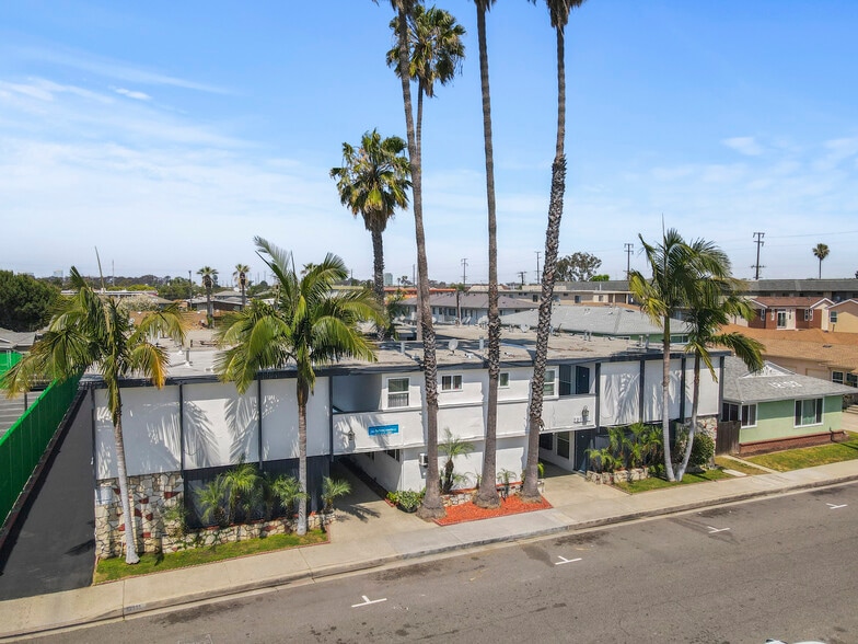 12111 Hawthorne Way, Hawthorne, CA à vendre - Photo de l’immeuble – Image 2 sur 6