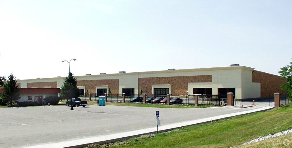 7125 Industrial Rd, Florence, KY à louer - Photo de l’immeuble – Image 2 sur 6