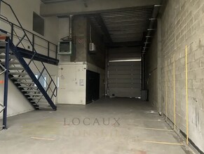 Industriel/Logistique dans Bezons à louer Photo intérieure– Image 1 sur 4