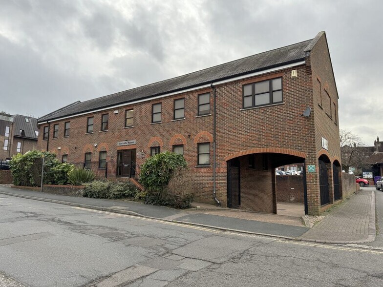 55 Buckhurst Ave, Sevenoaks à louer - Photo de l’immeuble – Image 2 sur 3