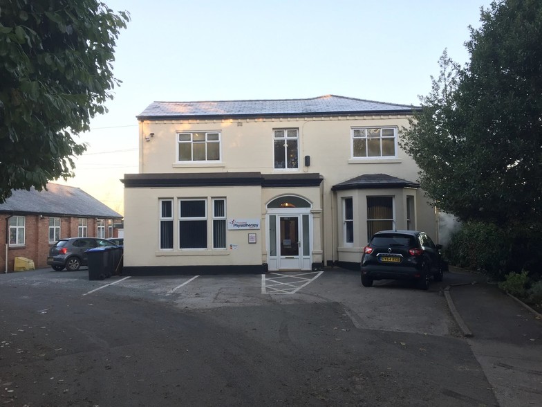 Priory Rd, Newcastle Under Lyme à louer - Photo principale – Image 1 sur 2