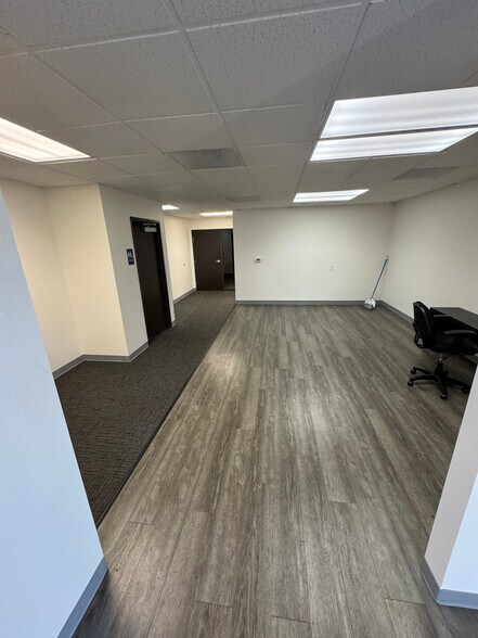 8075 SW Nimbus Ave, Beaverton, OR à louer - Photo intérieure – Image 3 sur 6