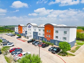304 Business Park Dr, Kenedy, TX - VUE AÉRIENNE  vue de carte - Image1
