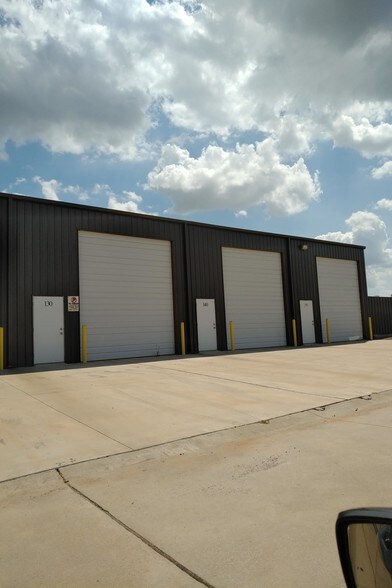 111 W Indian Hills Rd, Norman, OK à louer - Autre – Image 2 sur 8