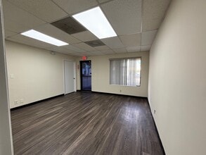 4990 SW 52nd St, Fort Lauderdale, FL à louer Photo intérieure– Image 2 sur 10