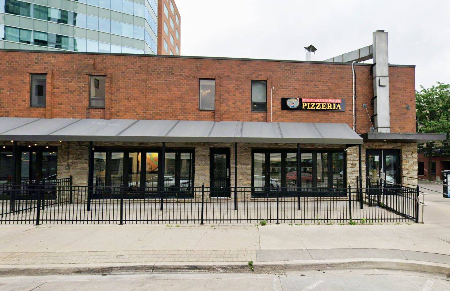 281 St Paul St E, St Catharines, ON à louer Photo de l’immeuble– Image 1 sur 21