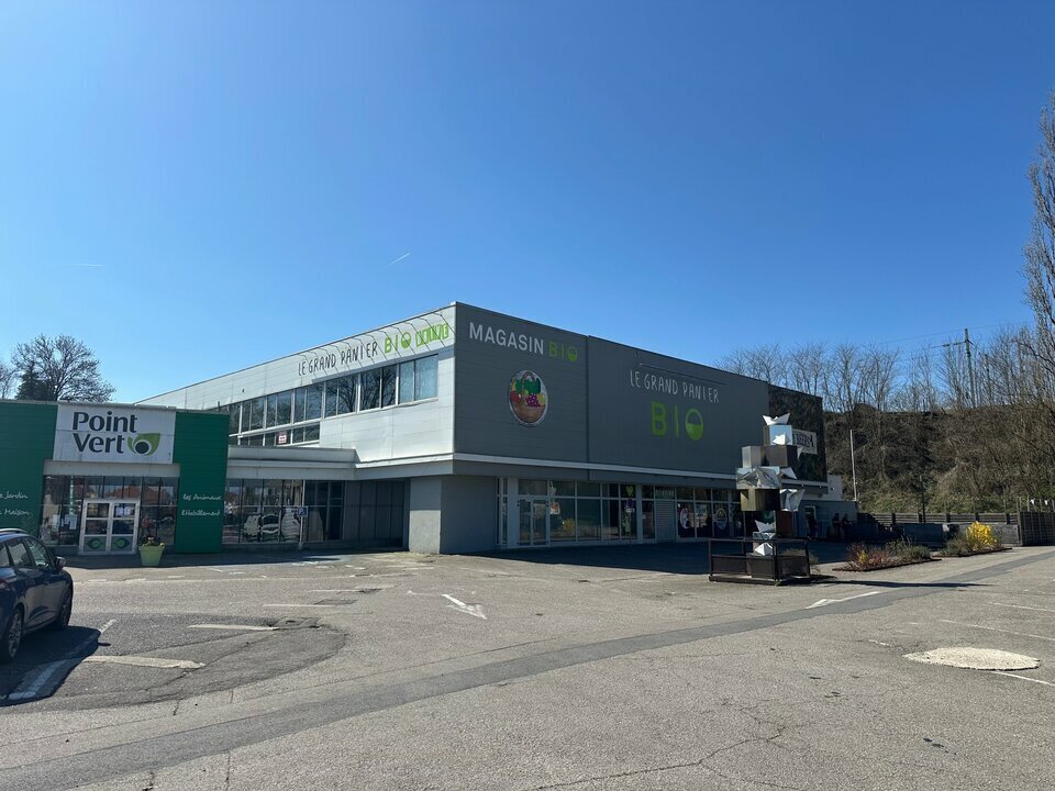 Local commercial dans Golbey à louer Photo de l’immeuble– Image 1 sur 13
