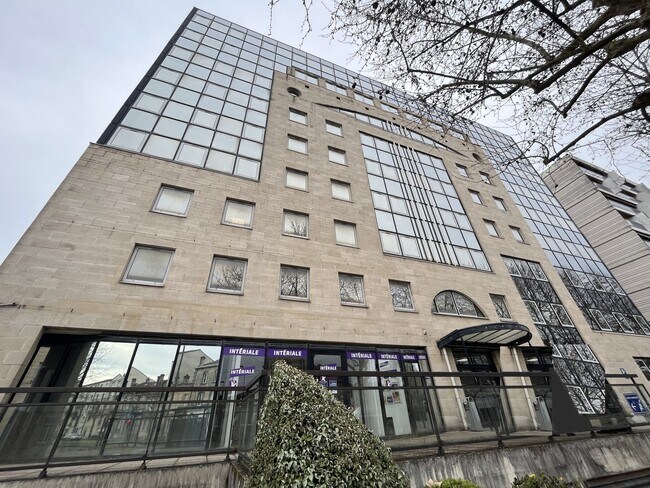 Plus de détails pour Bureau à louer