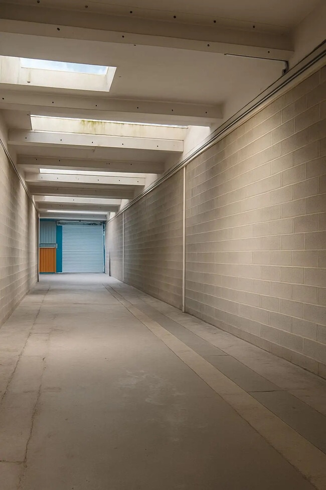 Plus de détails pour Industriel/Logistique à vendre