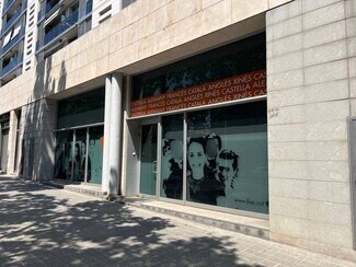 Plus de détails pour Local commercial à louer