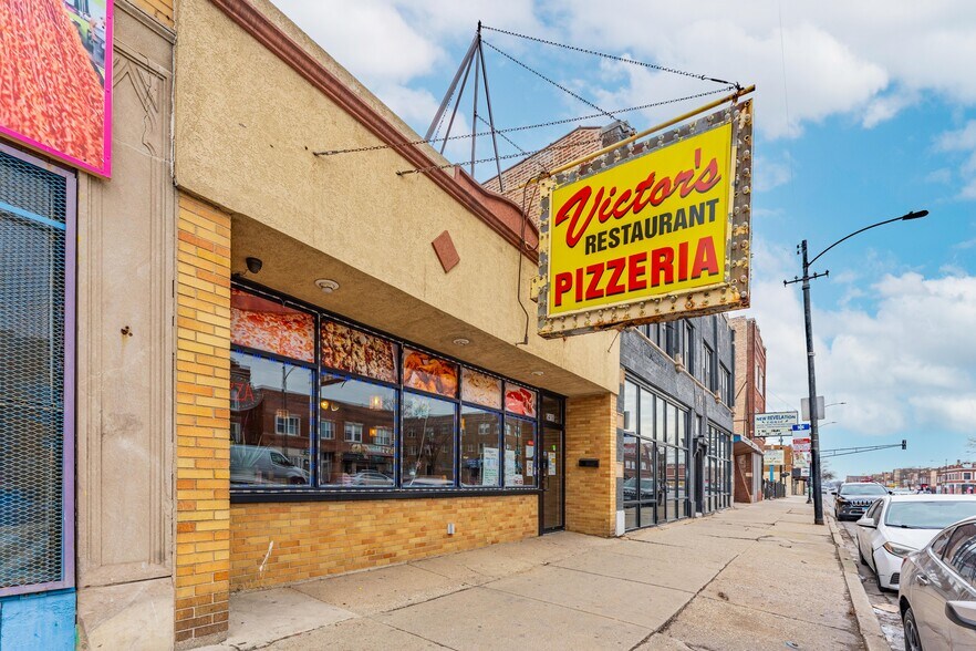 5418 W North Ave, Chicago, IL à vendre - Photo de l’immeuble – Image 1 sur 18