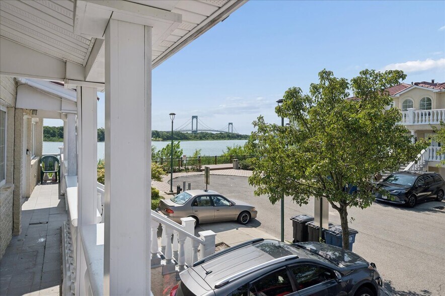 INVESTMENT- Zerega Ave portefeuille de 1 biens à vendre sur LoopNet.fr - Photo de l’immeuble – Image 3 sur 22