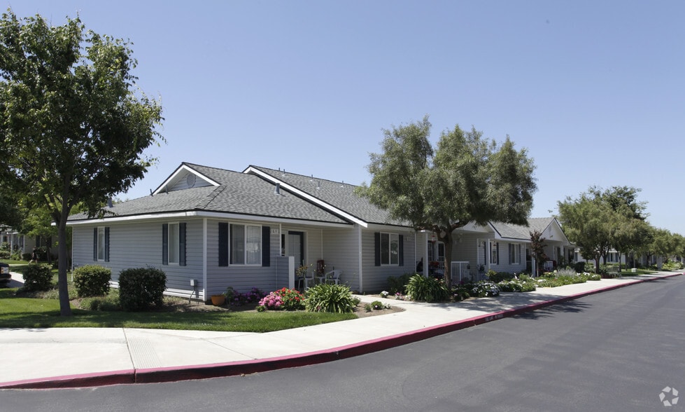 4950 Empire Ave, Oakley, CA à vendre - Photo principale – Image 1 sur 4