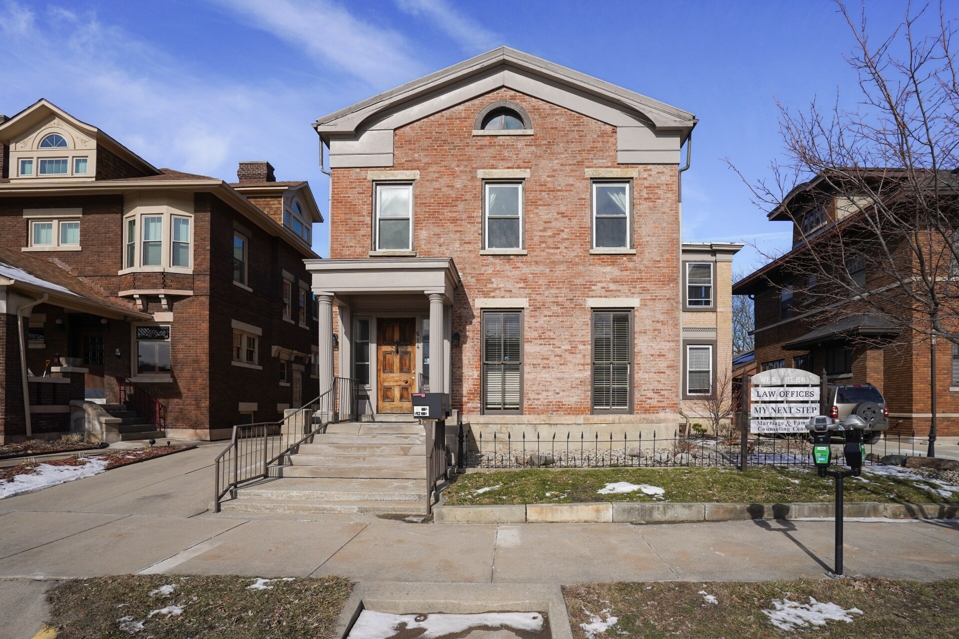 614 W Berry St, Fort Wayne, IN à vendre Photo principale– Image 1 sur 10