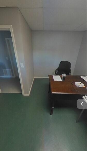 9966 Samuel Rd, Carterville, IL à vendre - Photo intérieure – Image 2 sur 28