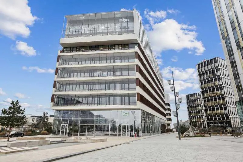 1 Esplanade Miriam Makeba, Villeurbanne à louer Photo de l’immeuble– Image 1 sur 26