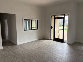 10130 Talley Ln, Houston, TX à louer Photo intérieure– Image 2 sur 4