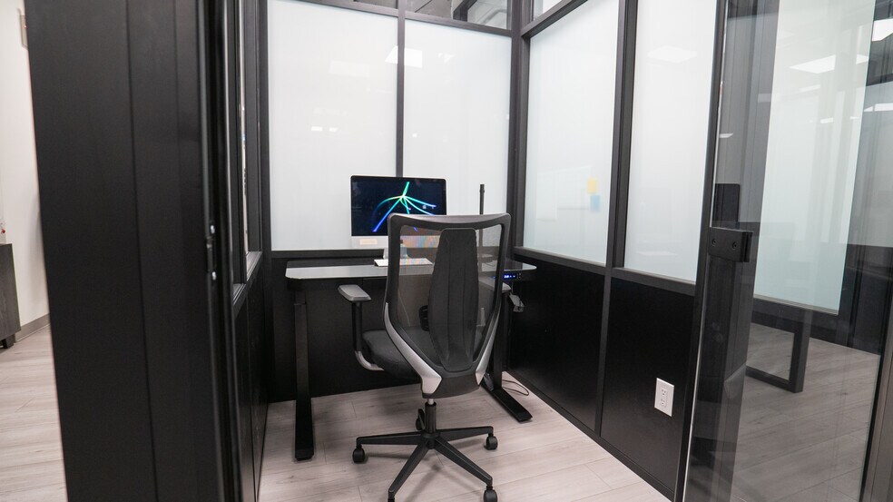 6043 Andrews Way SW, Edmonton, AB à louer - Photo intérieure – Image 3 sur 4