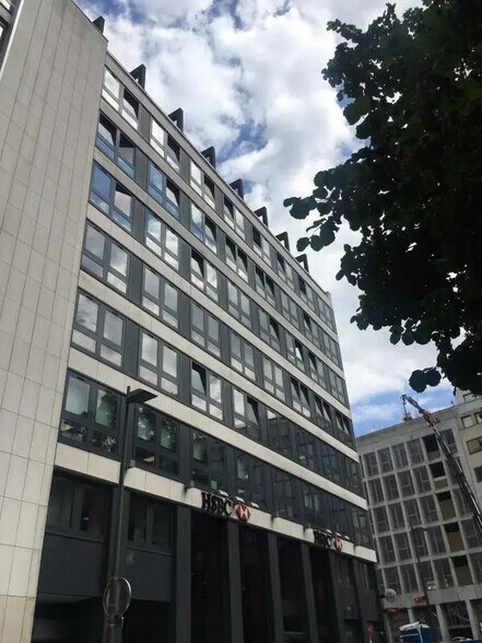 Bureau dans Lille à louer - Photo de l’immeuble – Image 1 sur 8
