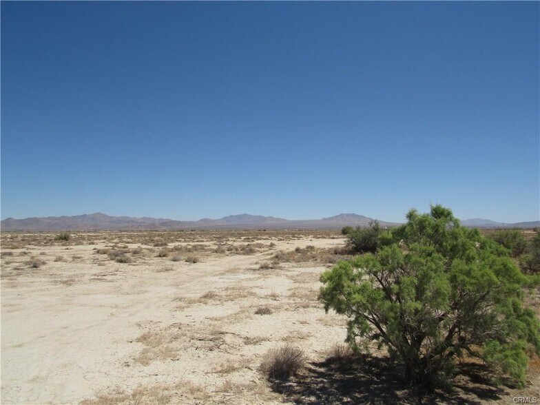 0452-062-33-0000, Lucerne Valley, CA à vendre - Photo principale – Image 1 sur 4