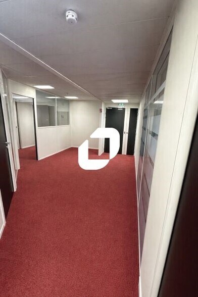 Bureau dans Nanterre à louer - Photo intérieure – Image 3 sur 6