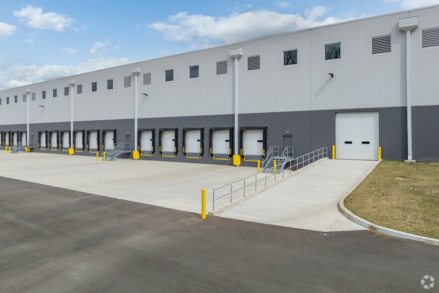 2000 Marketplace Blvd, Hamilton, NJ à louer - Photo de l’immeuble – Image 2 sur 5