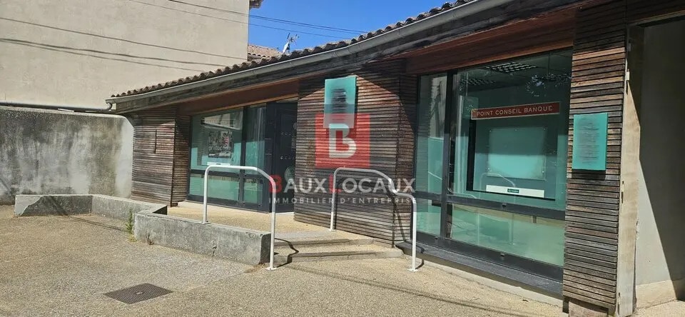 Bureau dans Monteux à louer - Photo de l’immeuble – Image 1 sur 5