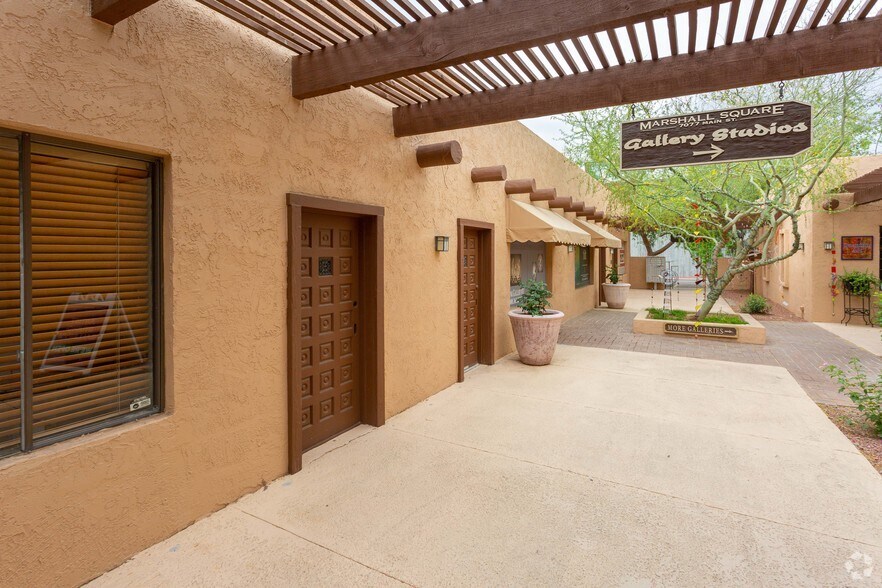 7077 E Main St, Scottsdale, AZ à louer - Photo de l’immeuble – Image 3 sur 6