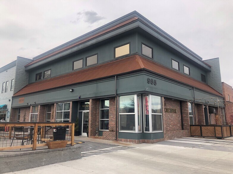 955 S Virginia St, Reno, NV à vendre - Photo principale – Image 1 sur 12