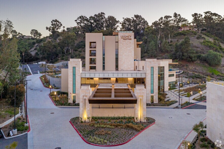 875 Hotel Cir S, San Diego, CA à vendre - Photo de l’immeuble – Image 3 sur 17