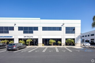 440 S Hindry Ave, Inglewood, CA à louer Photo de l’immeuble– Image 2 sur 15