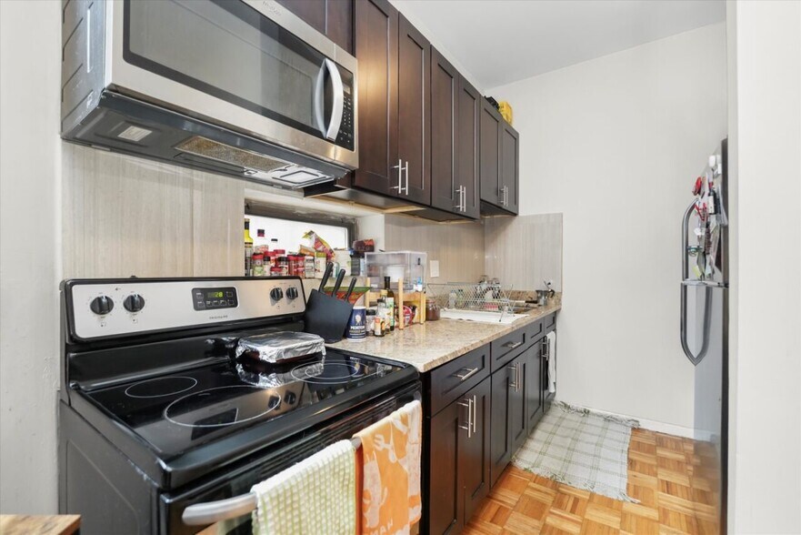 4832 N Winthrop Ave, Chicago, IL à vendre - Photo de l’immeuble – Image 2 sur 22