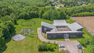 Plus de détails pour 56968 Dailey Rd, Dowagiac, MI - Spécialisé à vendre