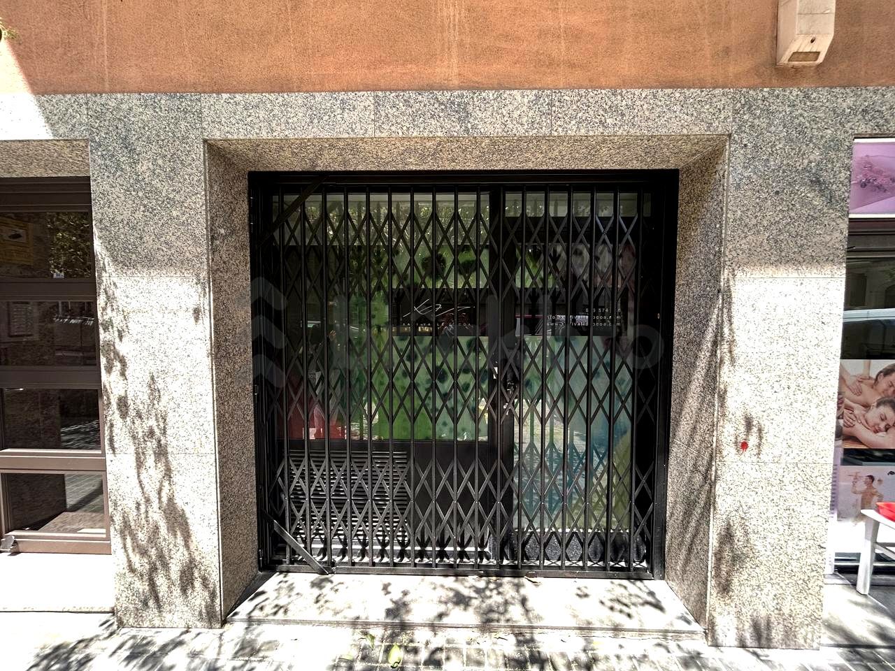 Local commercial dans Barcelone, Barcelona à louer Photo principale– Image 1 sur 4