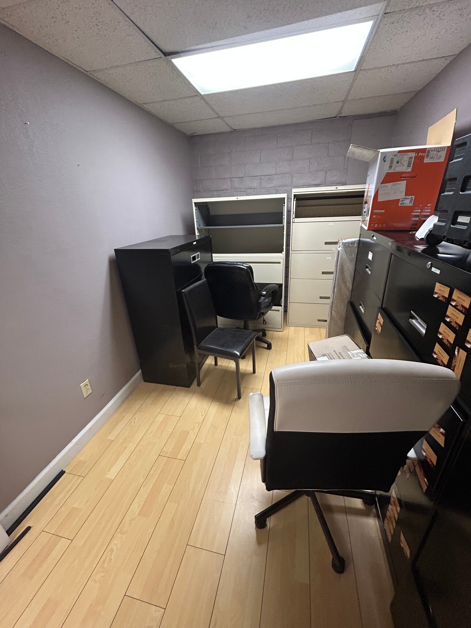 405 N Maclay Ave, San Fernando, CA à louer Photo intérieure– Image 1 sur 3