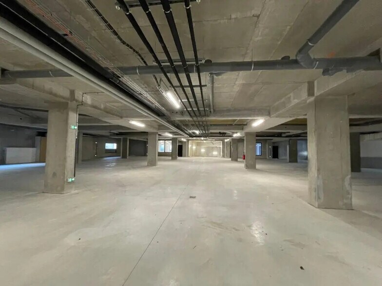 30 Boulevard Du Colonel Fabien, Ivry-sur-Seine à louer - Photo de l’immeuble – Image 3 sur 8
