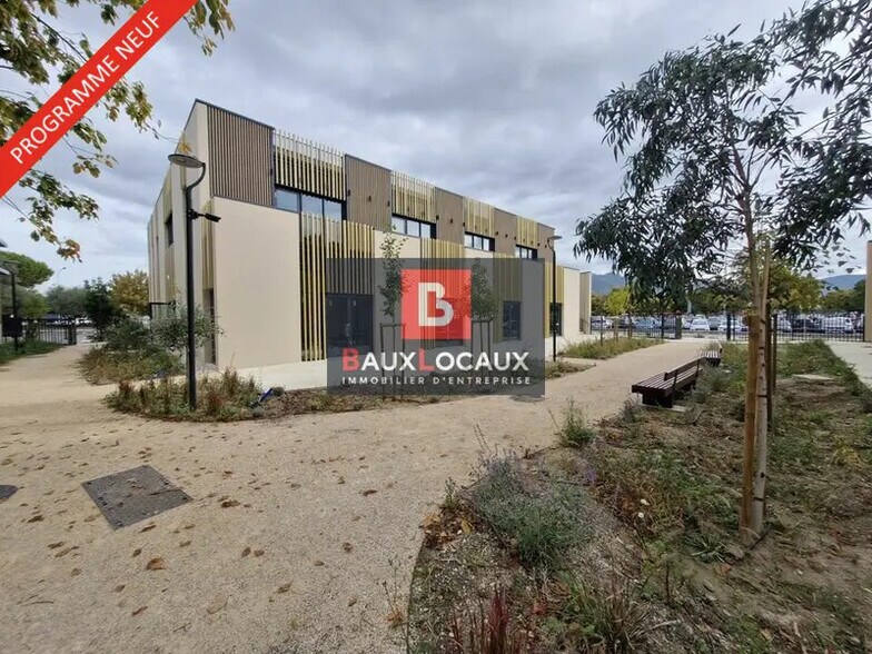 Bureau dans Aubagne à louer - Photo de l’immeuble – Image 3 sur 16