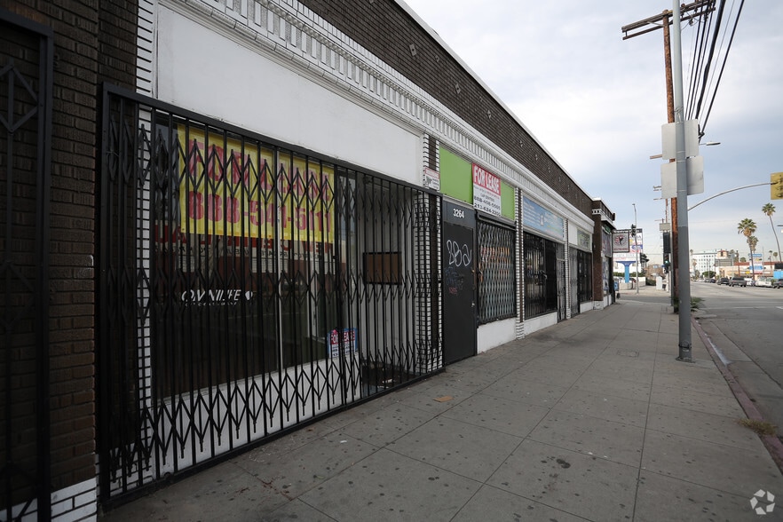 3260-3270 W Pico Blvd, Los Angeles, CA à louer - Photo de l’immeuble – Image 3 sur 5