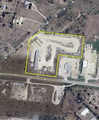 Plus de détails pour 2654 Hwy 72, Three Rivers, TX - Industriel/Logistique à vendre
