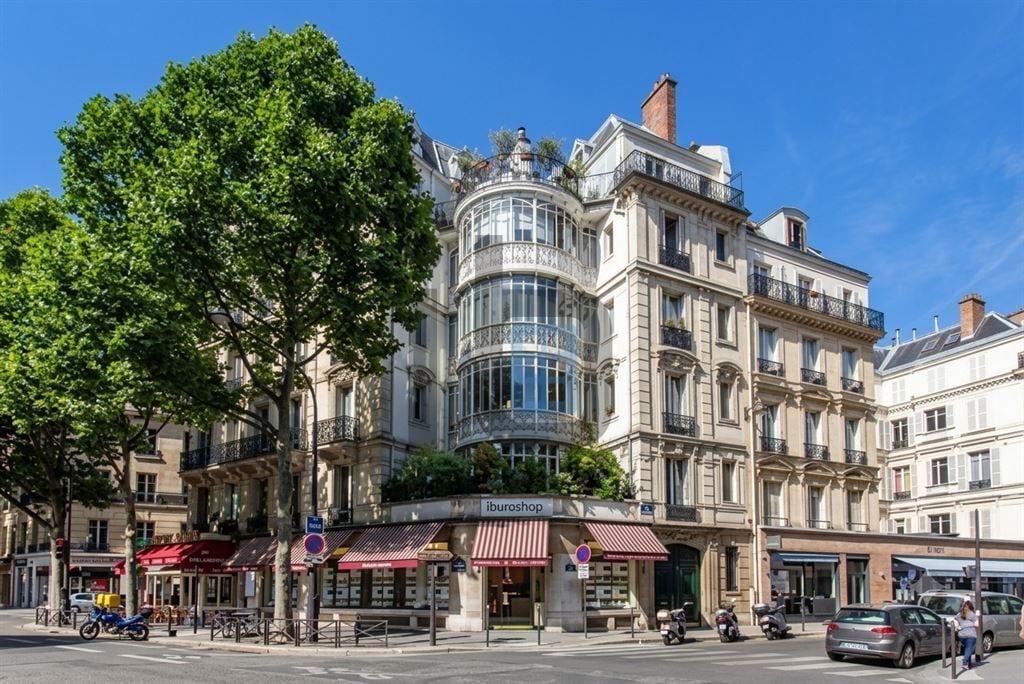 Local commercial dans Paris à louer Photo de l’immeuble– Image 1 sur 3
