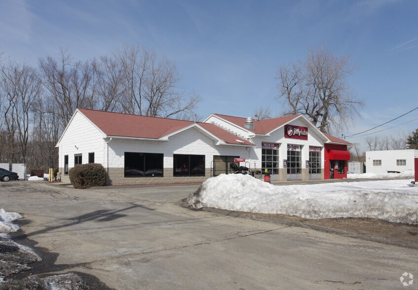 1761 Berlin Tpke, Wethersfield, CT à louer - Photo de l’immeuble – Image 2 sur 2