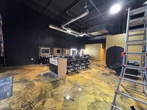 12030 Bandera Rd, Helotes, TX à louer Photo intérieure– Image 2 sur 2