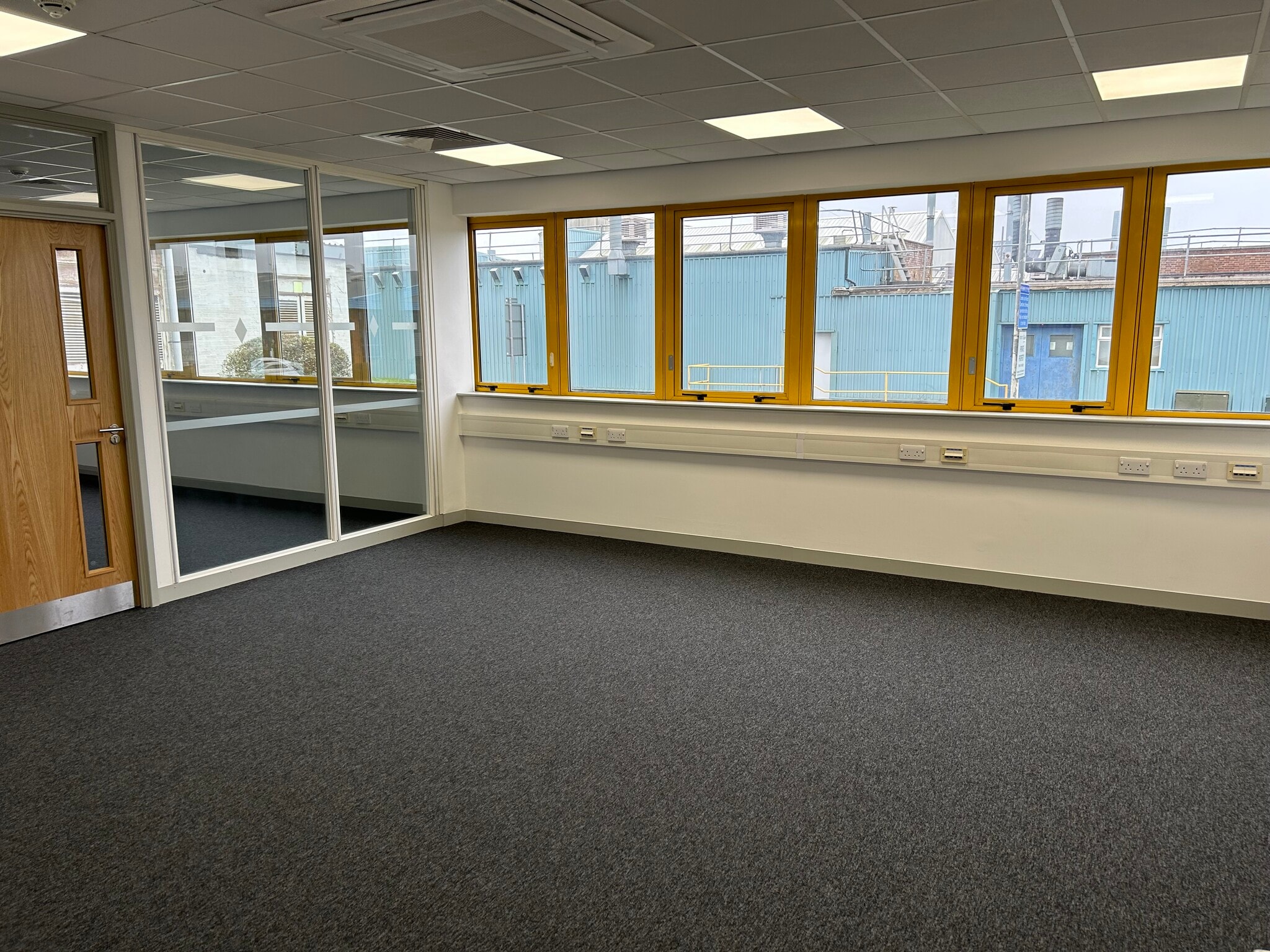 105 Frank Lester Way way, Luton à louer Photo intérieure– Image 1 sur 4