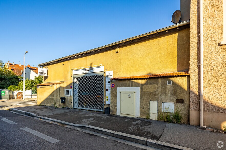 7 Rue Des Sports, Lyon à louer - Photo de l’immeuble – Image 2 sur 2
