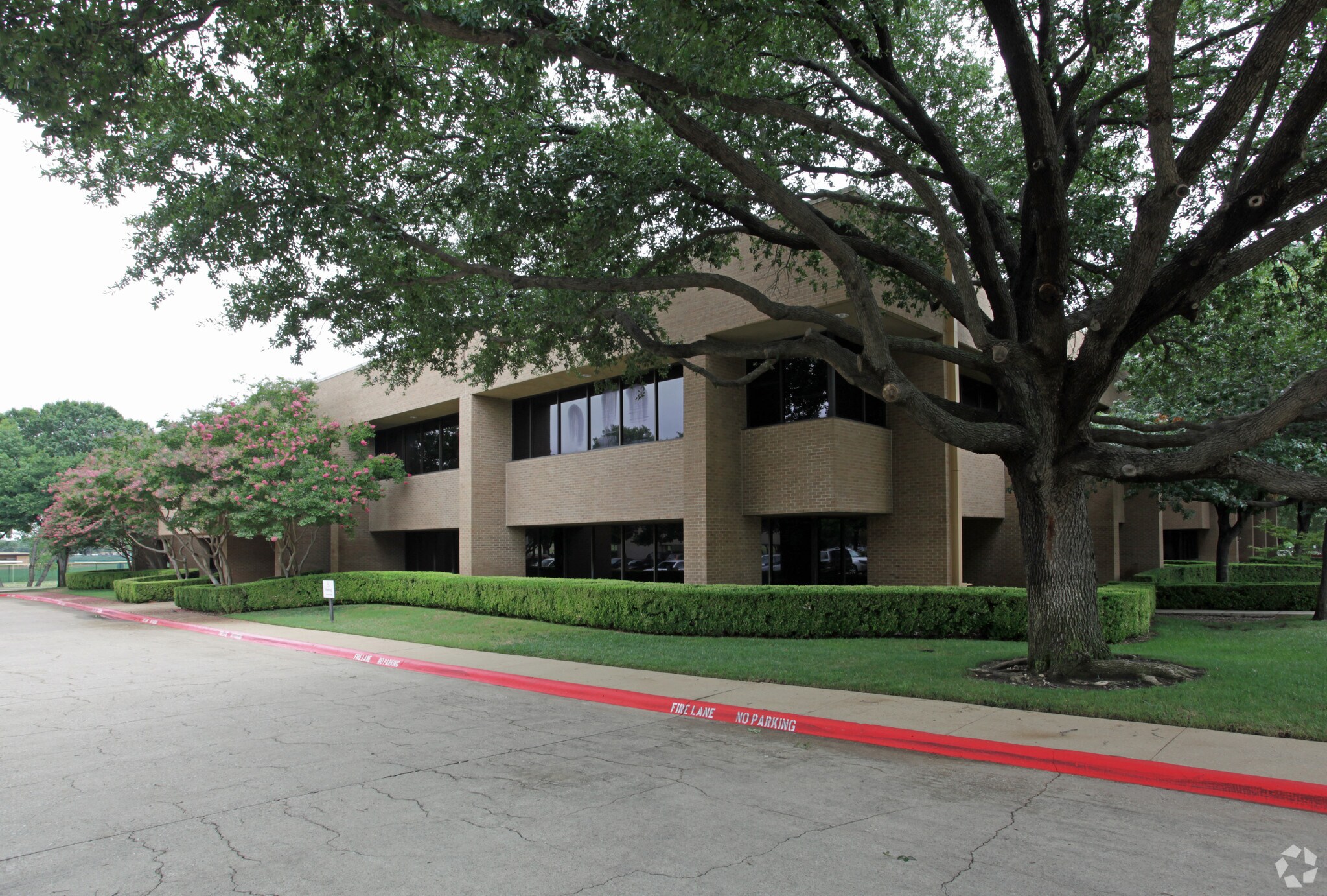 4000 S McEwen Rd, Dallas, TX à vendre Photo de l’immeuble– Image 1 sur 1