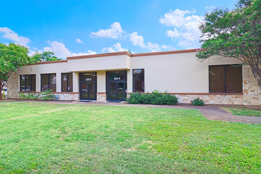 628 Centre St, Dallas, TX à vendre - Photo de l’immeuble – Image 3 sur 20