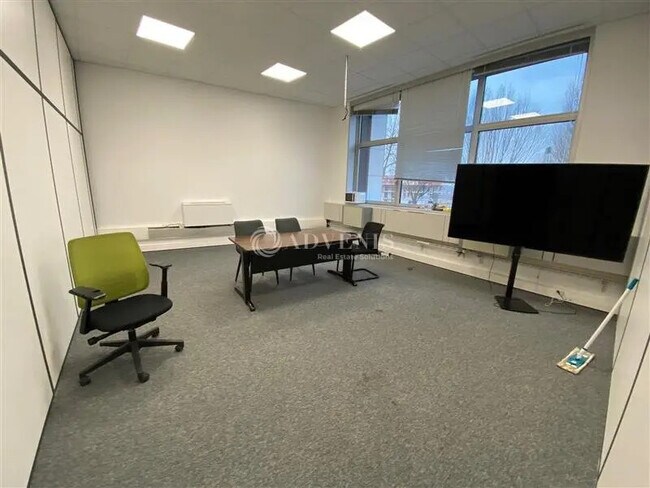 Plus de détails pour Bureau à vendre