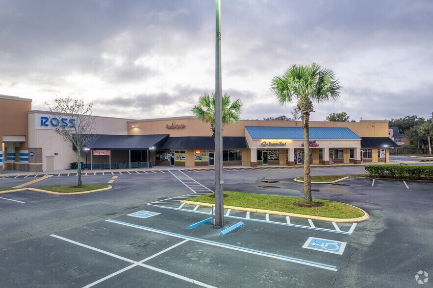 7530-7722 University Blvd, Winter Park, FL à louer - Photo de l’immeuble – Image 2 sur 6